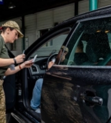 Троє чоловіків намагалися виїхати через «Устилуг» з підробленими документами