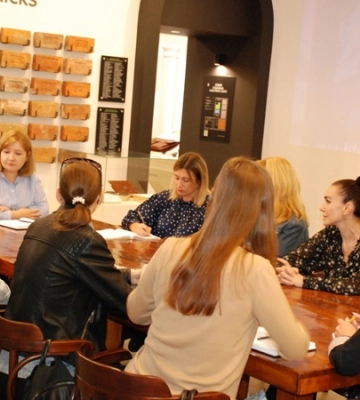 У форматі круглого столу обговорили роботу туристичної галузі Дніпра в умовах воєнного стану