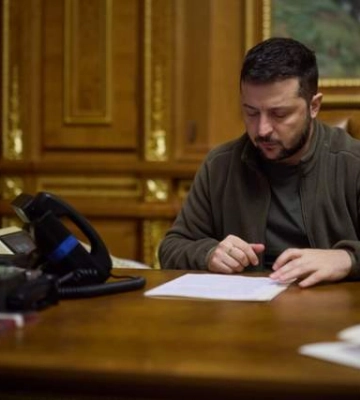 Про &quot;референдуми&quot; і черги на кордоні: Зеленський поговорив із Дудою