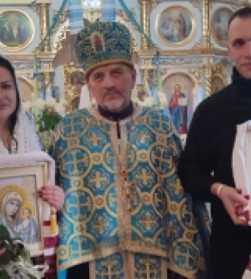У рожищенському храмі обвінчалася пара військових з Луганщини