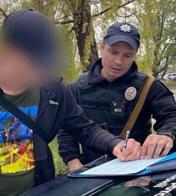 Поліція виявила водія, який ледь не збив криворожанку на пішохідному переході