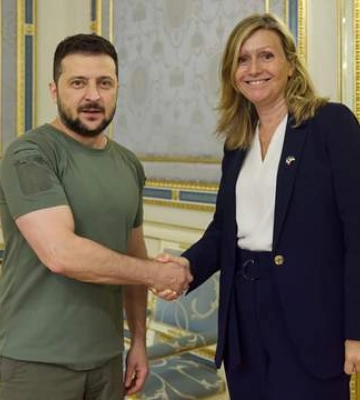 У Київ з історичним візитом прибула глава нижньої палати парламенту Франції