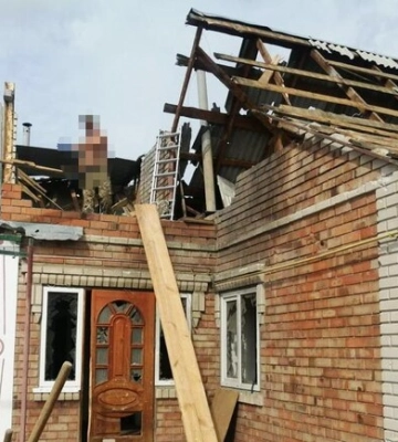 РФ атакувала ракетами Запорізьку область. Зруйновані школа, спортклуб і будинки