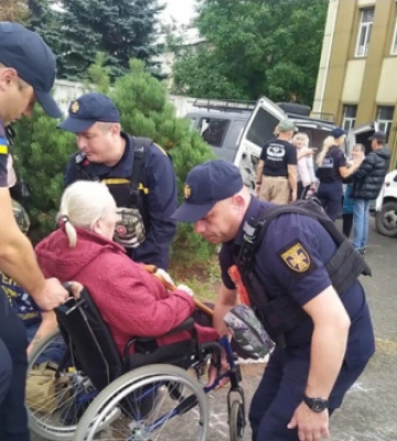 На Донеччині за добу евакуювали ще 427 цивільних