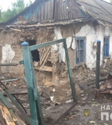 Протягом доби зафіксовано 13 російських обстрілів Донеччини. У Святогірську є загиблий та поранена дитина. ФОТОрепортаж