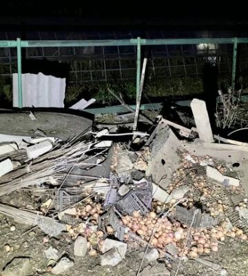 Росіяни накрили вогнем Нікопольщину: пошкоджено будинки, промислові об&#039;єкти й лінію електропередачі