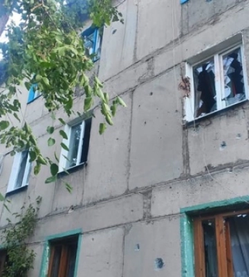 В Донецкой области россияне сильно стреляли ночью - многие дома разрушены