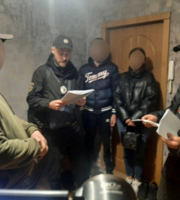 На Дніпропетровщині викрили злочинців, які обкрадали вантажні потяги з вугіллям