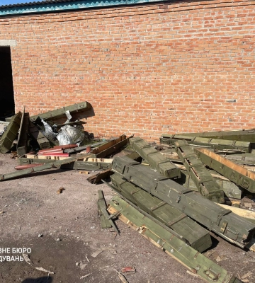 В деокупованому Ізюмі на Харківщині знайшли склад з боєприпасами та листівками для псевдореферендумів — ДБР