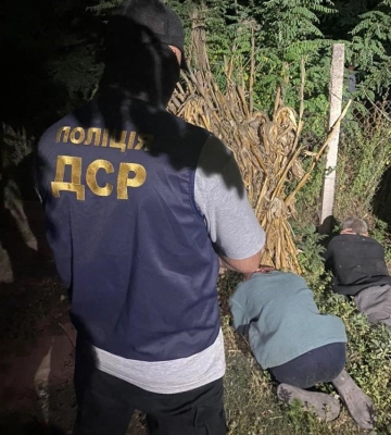 Переправляли за кордон чоловіків призовного віку: на Одещині будуть судити злочинну групу