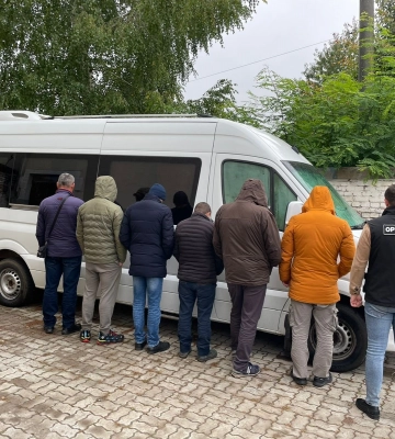 28-річний мешканець Рівненщини налагодив схему переправлення чоловіків за кордрон