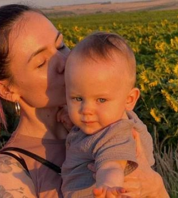 «Приїхали до Одеси». MamaRika зворушила відео зустрічі сина з бабусею та дідусем вперше з початку повномасштабної війни