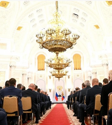 &quot;Граждане РФ навсегда&quot; и &quot;революционные трансформации мира&quot;: о чем говорил Путин во время оккупационной речи