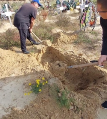У Балаклії виявили поховане тіло зі слідами тортур