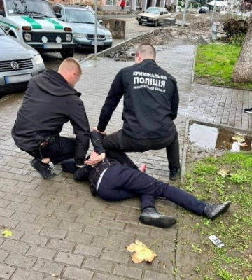 У Виноградові поліція затримала місцевого наркоторговця