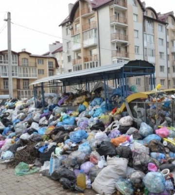 Львів заплатив за своє сміття трьом містам області
