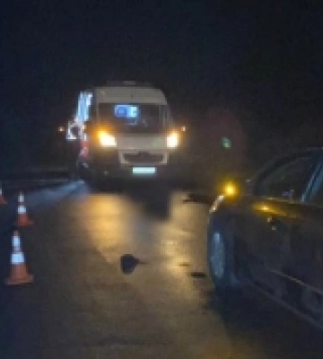 На Дубенщині під колесами легковика загинув чоловік