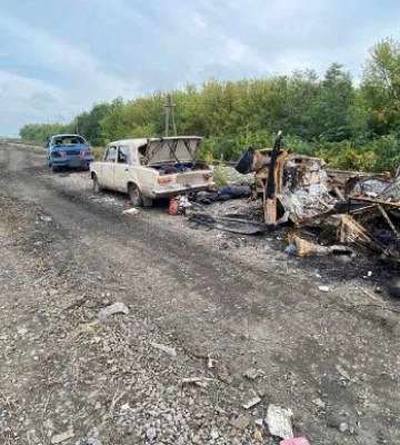 На Харківщині виявили обстріляну автомобільну колону, 10 дітей вбиті. Фото 18+