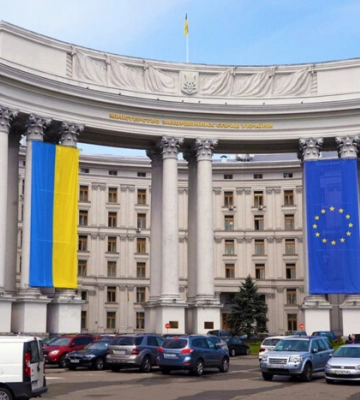 Україна закликала партнерів визнати РФ державою-терористом через спробу анексії