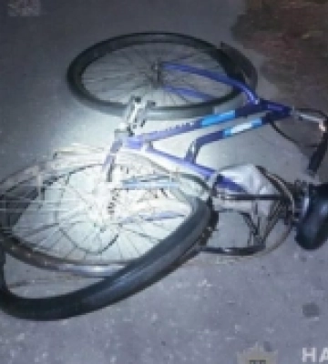 У Сарнах п’яний водій на смерть збив велосипедистку та втік