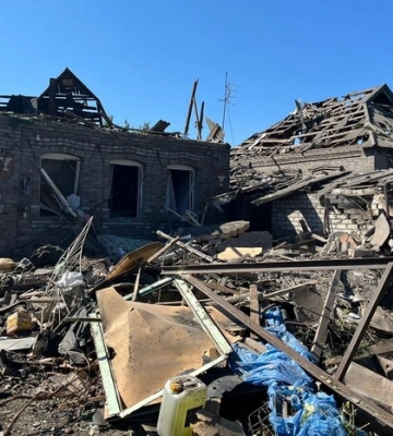 Росіяни обстріляли житлові будинки в Краматорську, троє поранених — фото