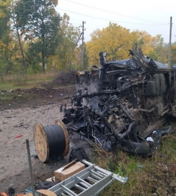 На Сумщині на ворожій міні підірвалось авто: є загиблий і поранені