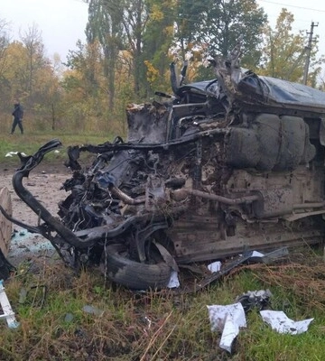 В Охтирському районі на ворожій міні підірвався автомобіль: одна людина загинула та  троє – отримали поранення