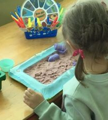 Відвідування дитсадків під час війни: як займаються діти із синдромом Дауна у Полтаві