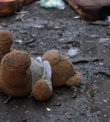 На Дніпропетровщині 9-річний хлопчик загинув, рятуючи від обстрілу брата