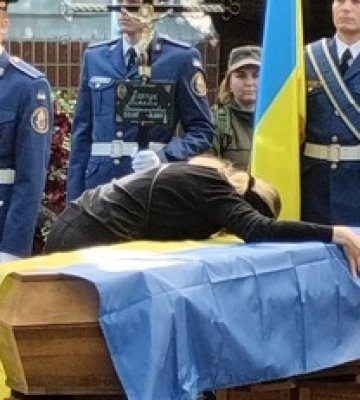 В Киеве простились с азовцем &quot;Хирургом&quot;, погибшим при защите Мариуполя: фото и видео