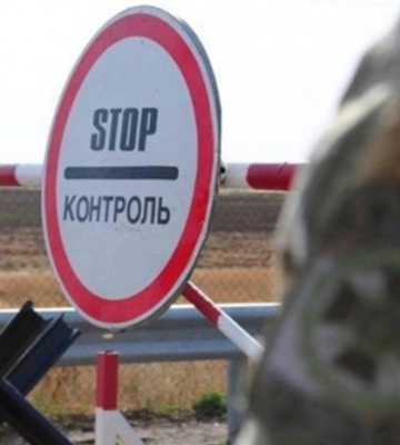 Волинянин допомагав чоловікам виїхати за кордон, вносячи липові відмітки іноземних консульств