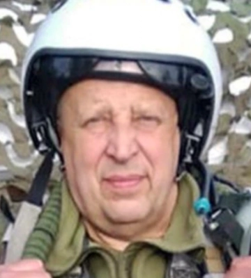 У Бучі попрощаються з військовим льотчиком, який керував «привидами Києва» – міський голова