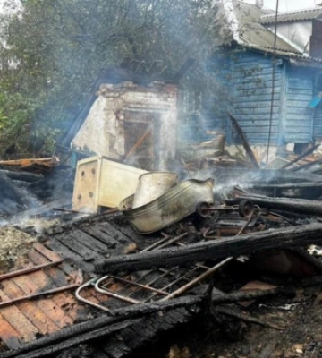 Понад 20 вибухів: ворог вранці обстріляв Хотінську громаду на Сумщині