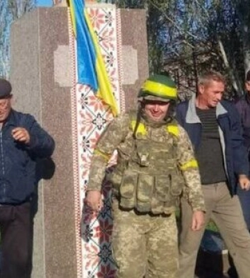 У селі Михайлівка на Херсонщині ЗСУ розгорнули український прапор. ФОТО