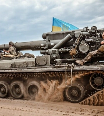 ЗСУ підняли державний прапор у деокупованому селі на Херсонщині (відео)