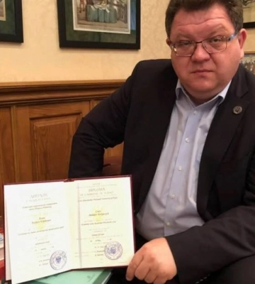 Суддю Богдана Львова з російським громадянством не звільнили. Не вистачило одного голосу