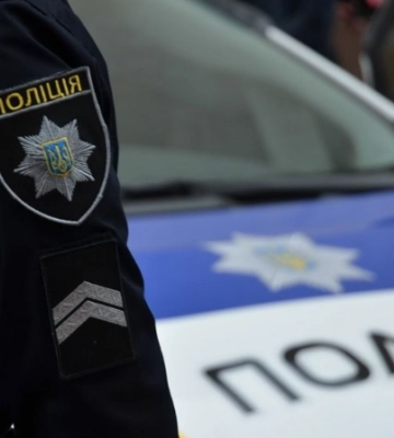 В Черновцах при задержании погибла полицейская, подозреваемый скрылся в многоэтажке