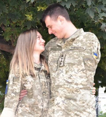 Потерял руку, но остался воевать: история офицерского мужества и большой любви
