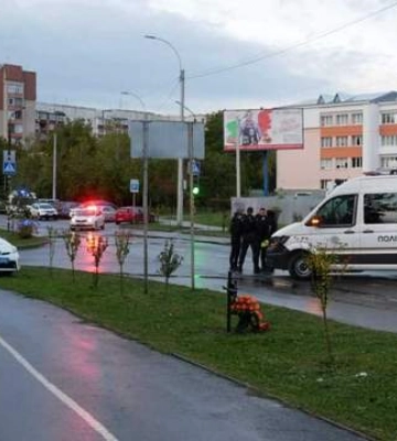 Гибель полицейской и операция по задержанию: что известно о стрельбе возле школы в Черновцах
