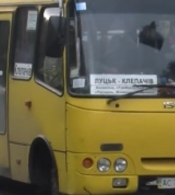Пасажири маршрутки &quot;Луцьк-Клепачів&quot; скаржаться на підняття вартості проїзду