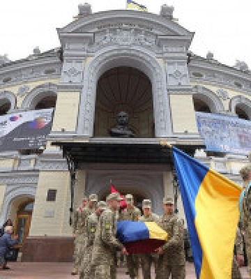 У Києві попрощалися з загиблим солістом балету Національної опери Олександром Шаповалом 
