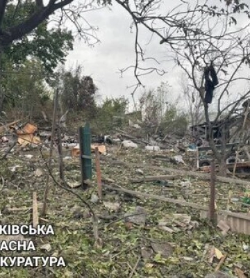 Наслідки обстрілу Чугуєва військами РФ: Загинула 11-річна дівчинка, травмовано 73-річну жінку. ФОТОрепортаж