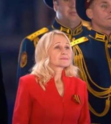 Зрадила Україну: українська акторка з п’єси &quot;За двома зайцями&quot; підтримала анексію Херсону