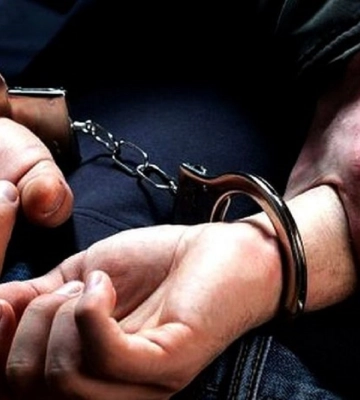 Подружжя з Хмельниччини отримало три роки тюрми за опір під час обшуку