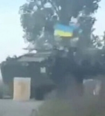 Підрозділ української піхоти веде бій з російськими окупантами на Херсонщині. ВIДЕО