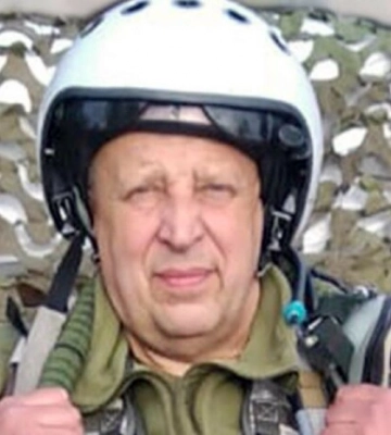Понад усе любив небо. Історія Михайла Матюшенка, який очолював «привидів Києва»