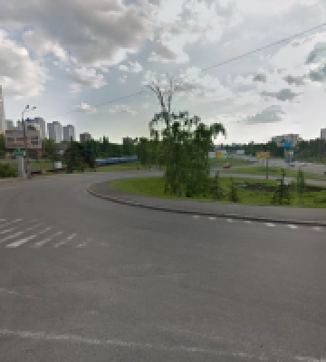У Києві частково обмежено рух на розв’язці біля станції метро “Чернігівська”