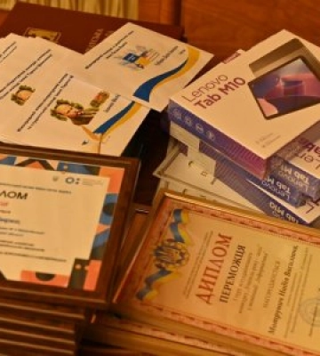 Навчальні заклади Закарпаття отримали 20 комп&#039;ютерів