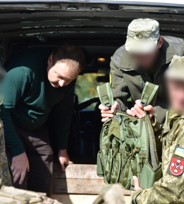 Волинським військовим передали чергову партію бронежилетів