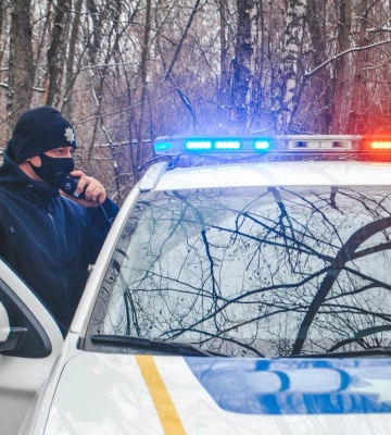 Задержанный в Черновцах стрелок умер: первые подробности о злоумышленнике